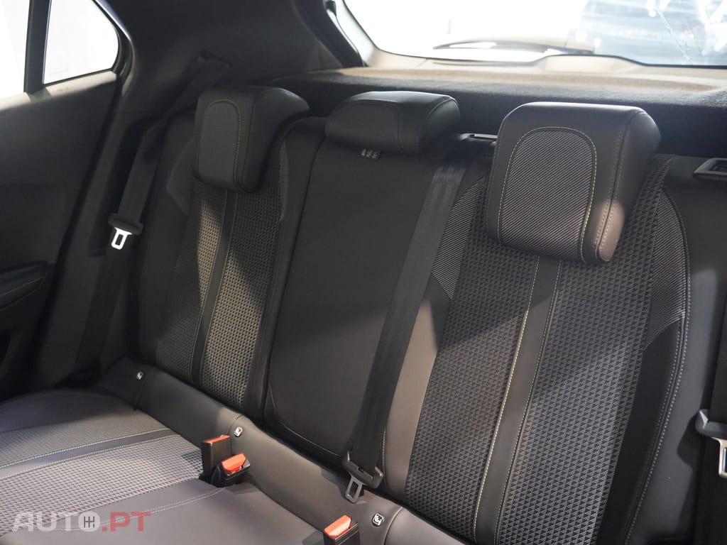 Peugeot 2008 1.2 PureTech GT Line