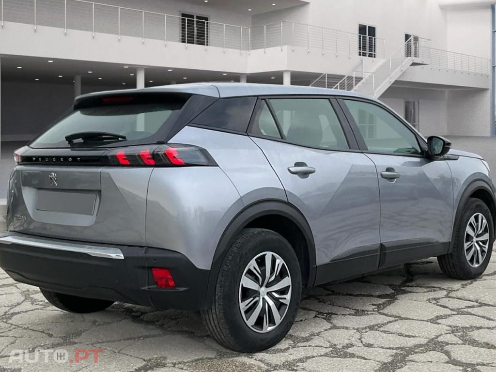 Peugeot E-2008 50 kWh Active Pack