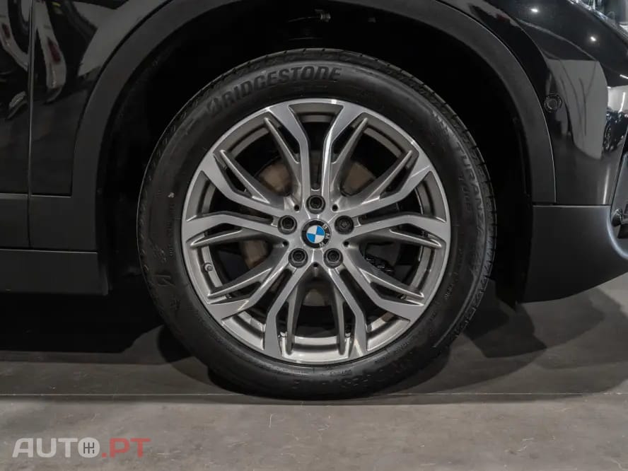 BMW X2 18 i sDrive Auto