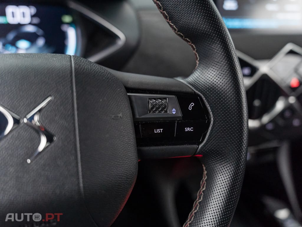 DS DS3 Crossback E-Tense Performance Line