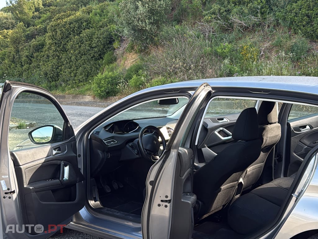 Peugeot 308 1.2