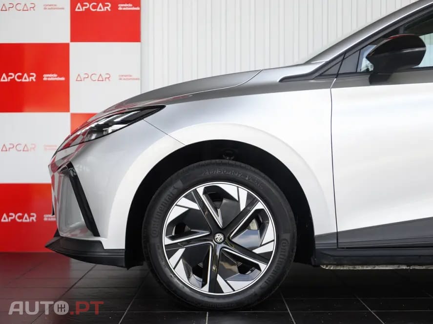 MG MG4 51 kWh Standard