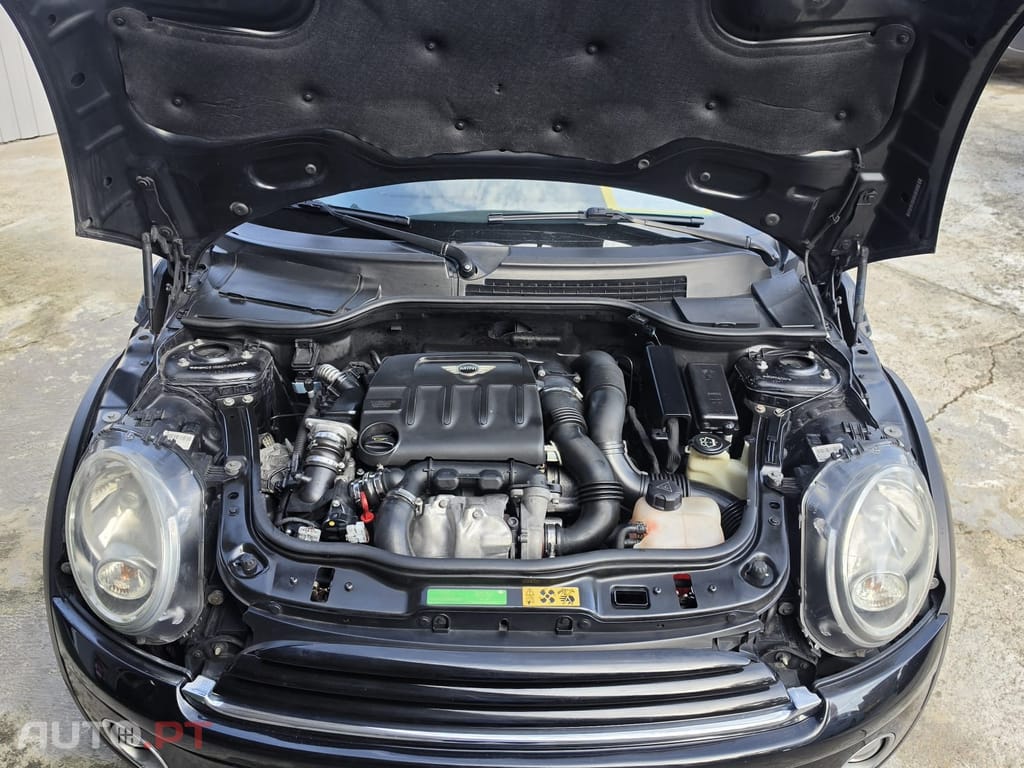 MINI Cooper D 110cv Cx 6 Nacional