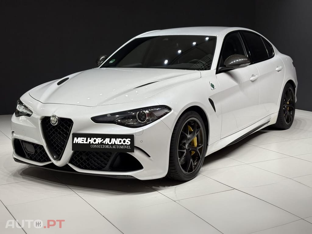 Alfa Romeo Giulia 2.9 V6 Bi-Turbo AT8 Quadrifoglio