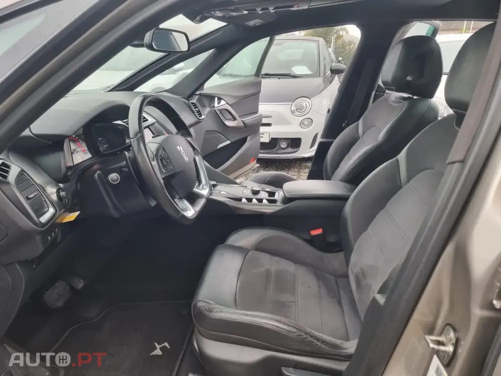 Citroen DS5 2.0 HDi Hybrid4 So Chic CMP6