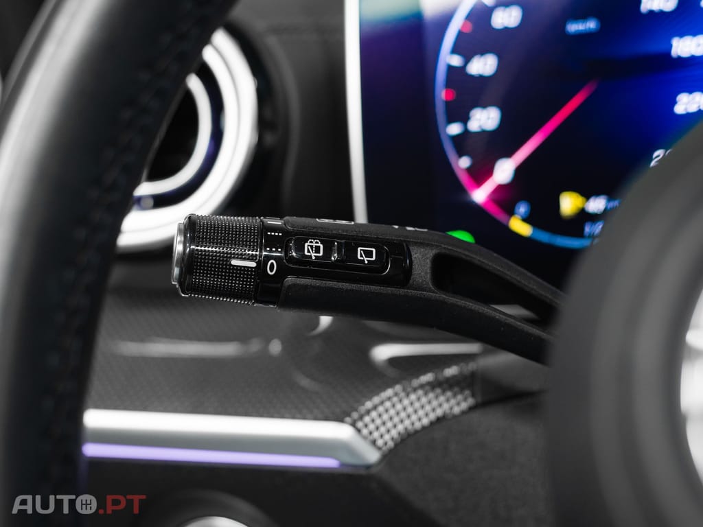 Mercedes-Benz C 300 e T 9G-TRONIC AMG Line