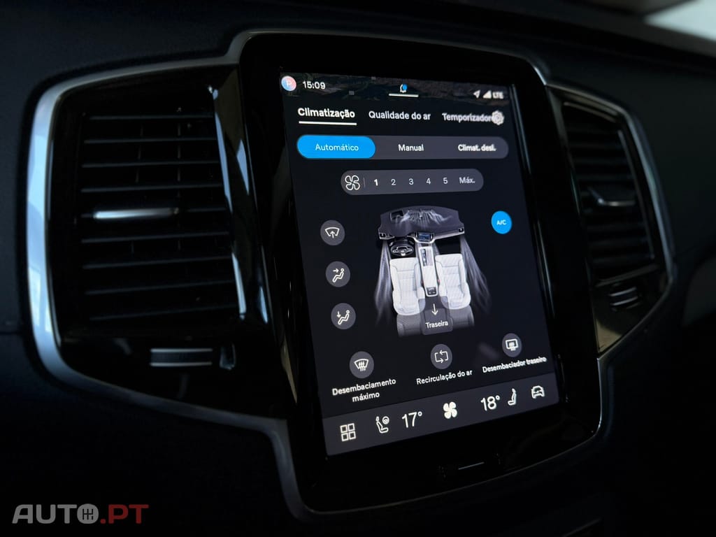 Volvo XC90 2.0 T8 PHEV Ultimate Dark AWD
