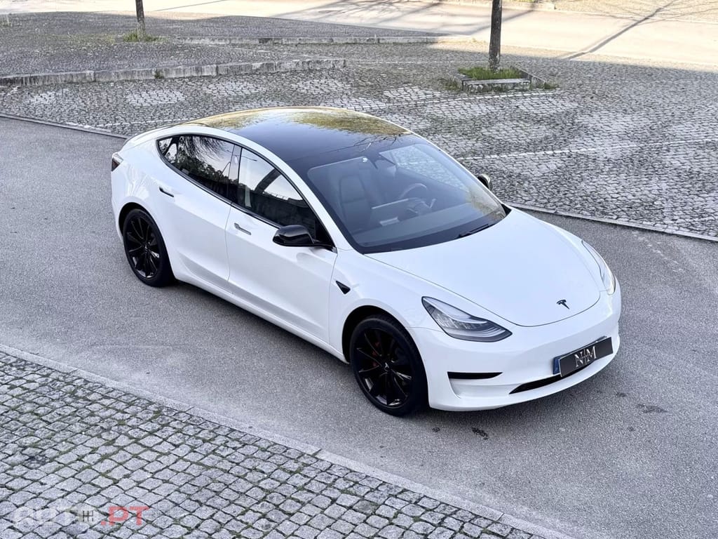Tesla Model 3 Standard Range Plus RWD
