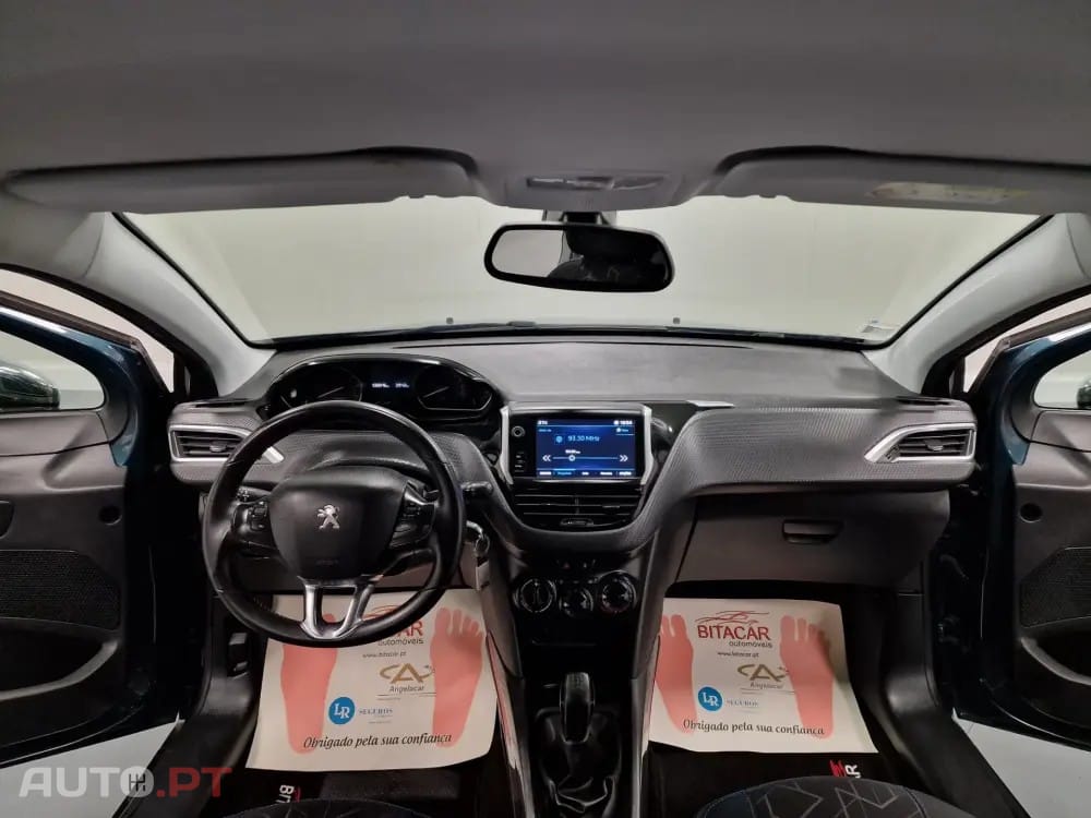 Peugeot 2008 1.2 PureTech Style
