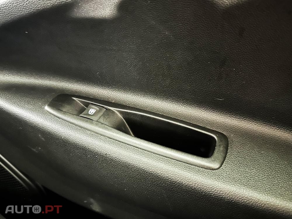 Renault Zoe (c/ Bateria) EV50 135hp Techno