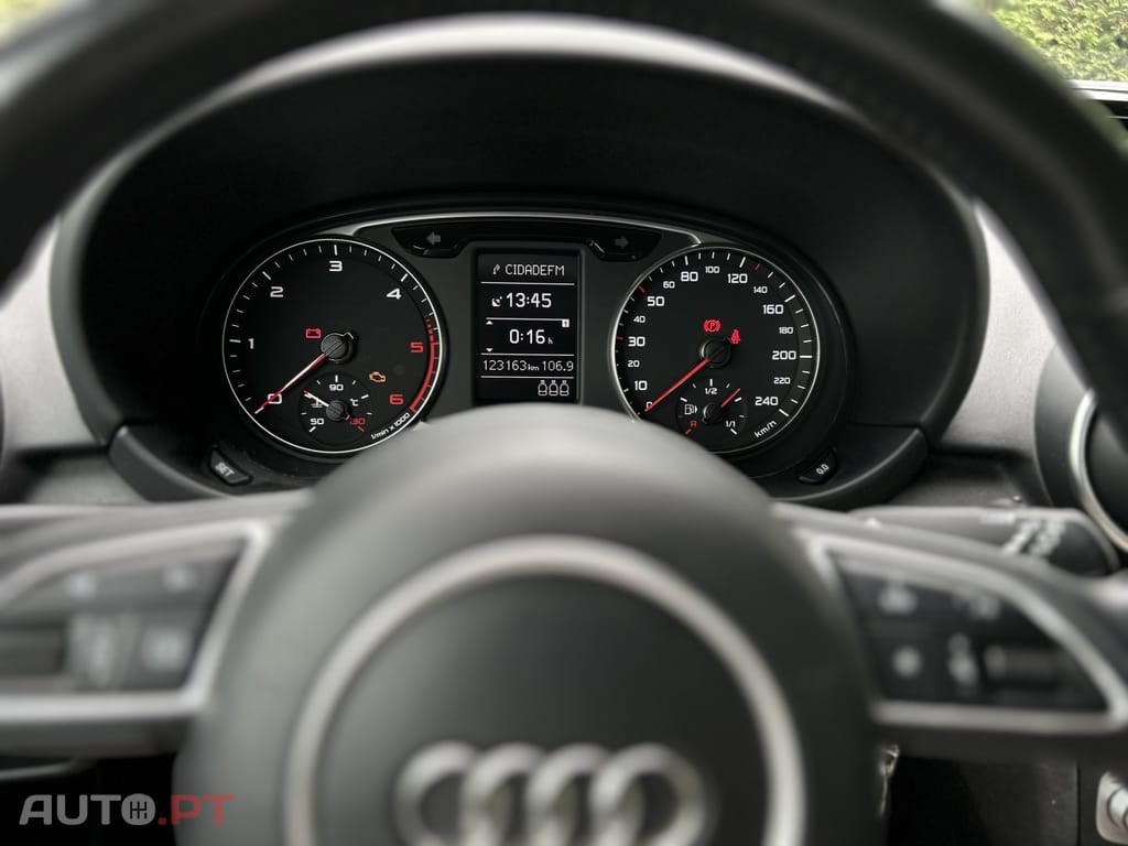 Audi A1 1.4 TDI - Navi Klima