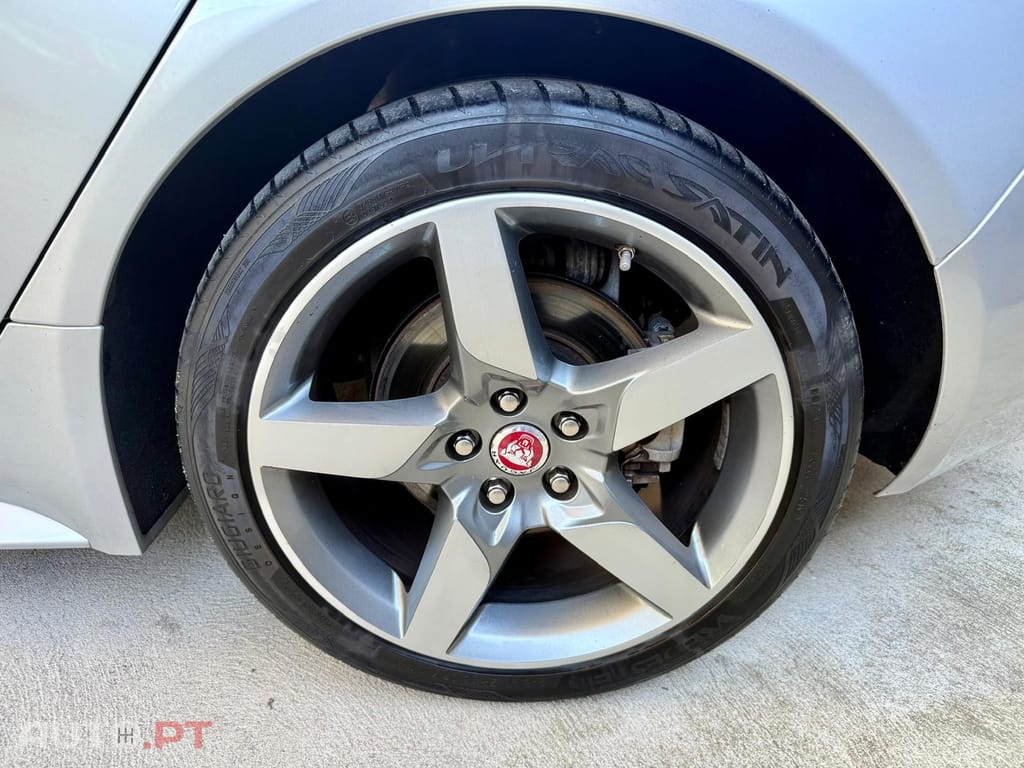 Jaguar XE 2.0 D R-Sport Aut.