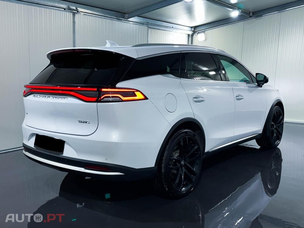 BYD Tang Flagship 4WD