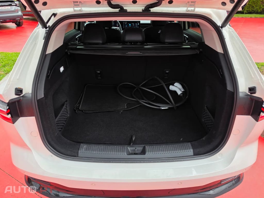 MG HS 1.5 Plug-in Hybrid Luxury
