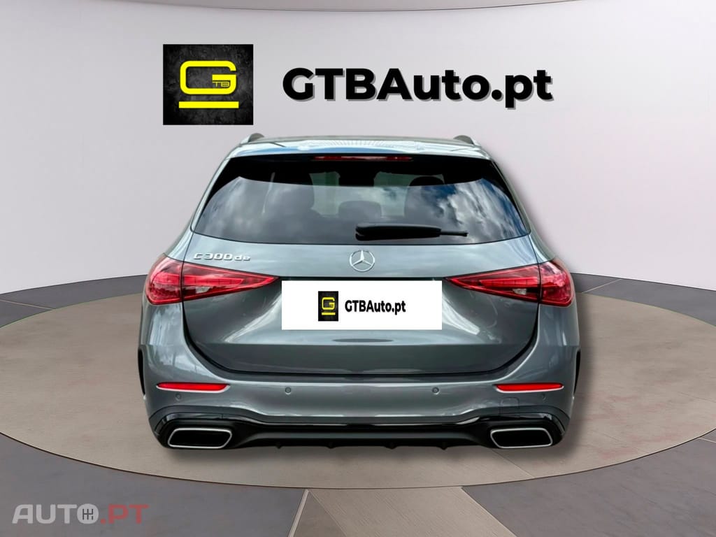 Mercedes-Benz C 300 I.V.A DEDUTIVEL de AMG 