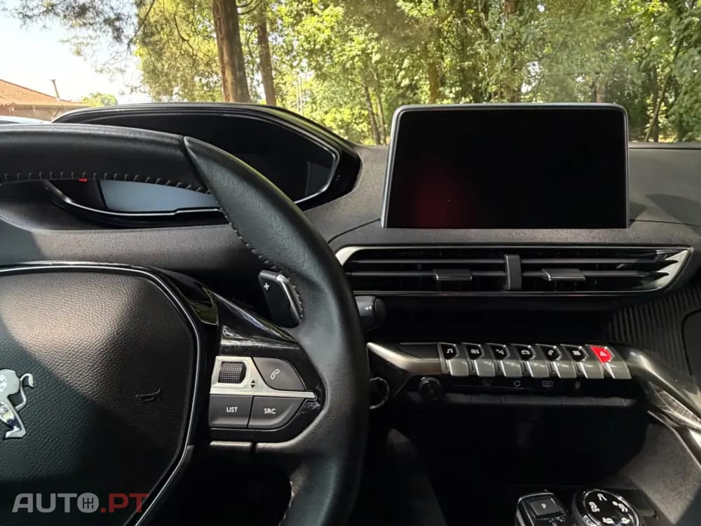 Peugeot 3008 1.2 PureTech Allure Pack EAT8