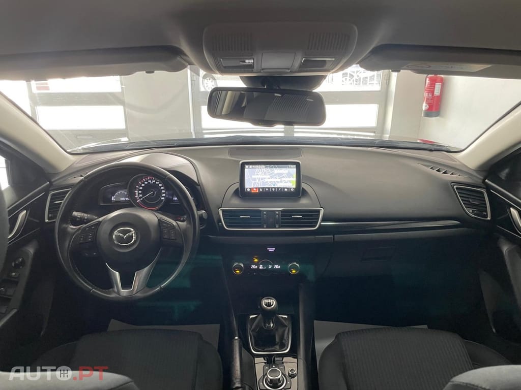 Mazda 3 1.5 Sky-D Evolve HS Navi
