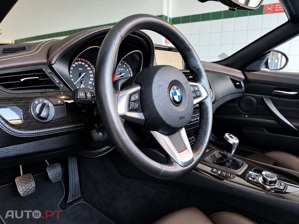 BMW Z4 20 i