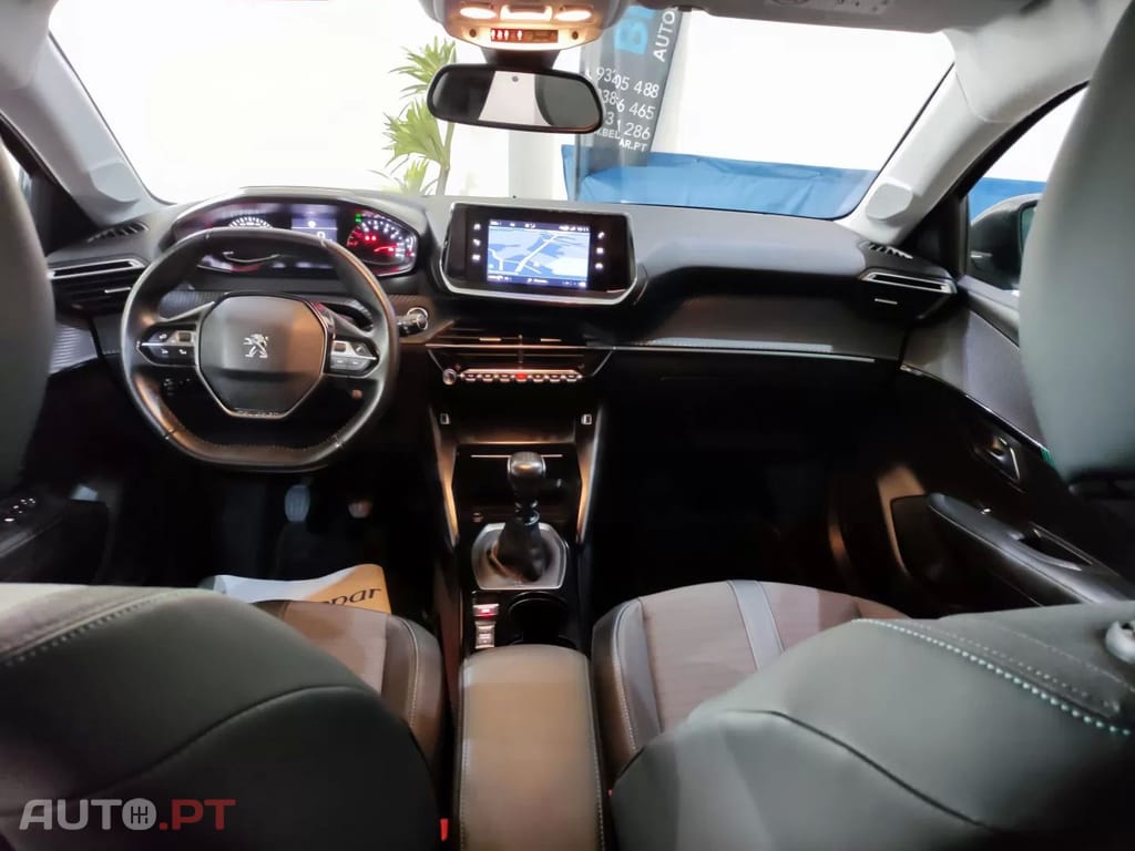 Peugeot 208 PureTech 100 Style