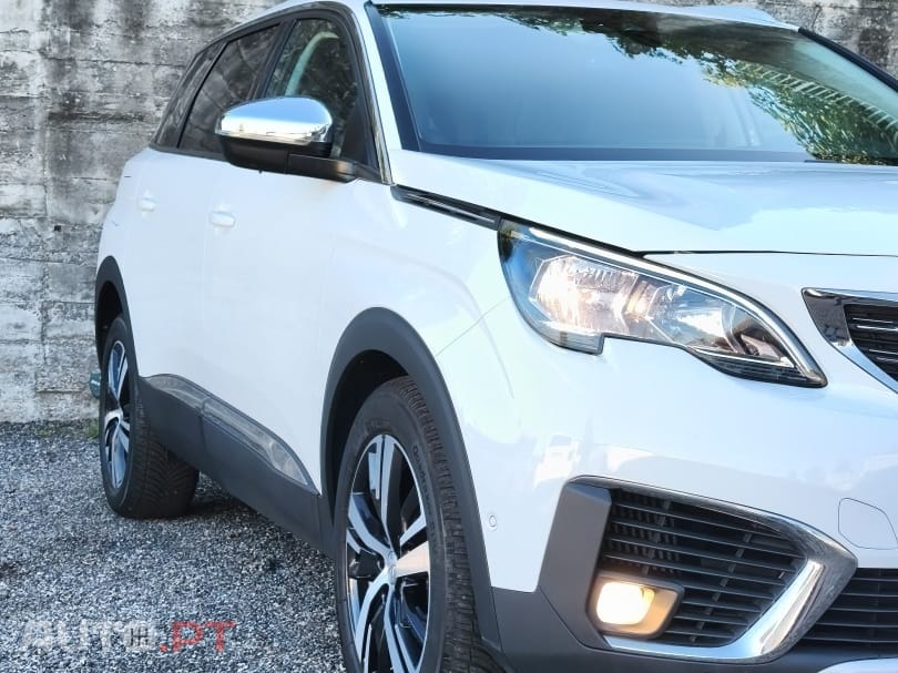 Peugeot 5008 1.2 PureTech Allure Pack EAT8
