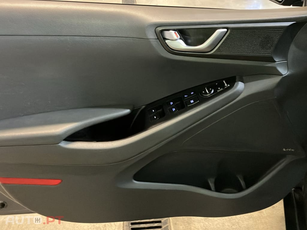 Hyundai Ioniq 28kWh Eletric Tech