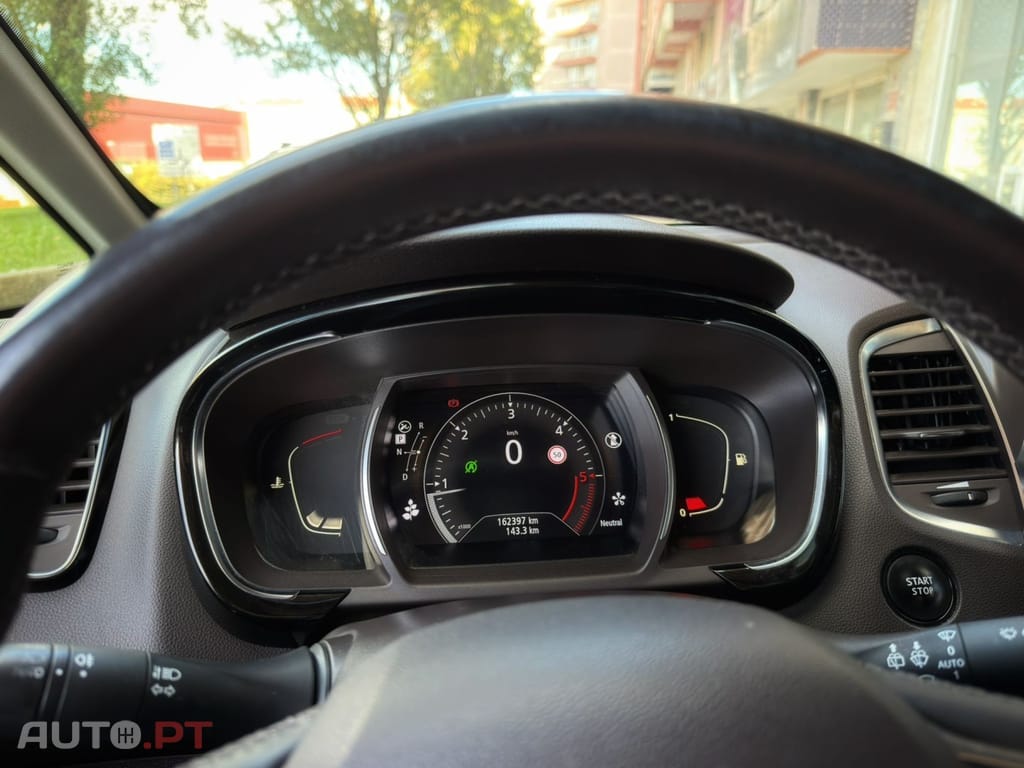 Renault Espace 2.0 dCi Intens 7L EDC