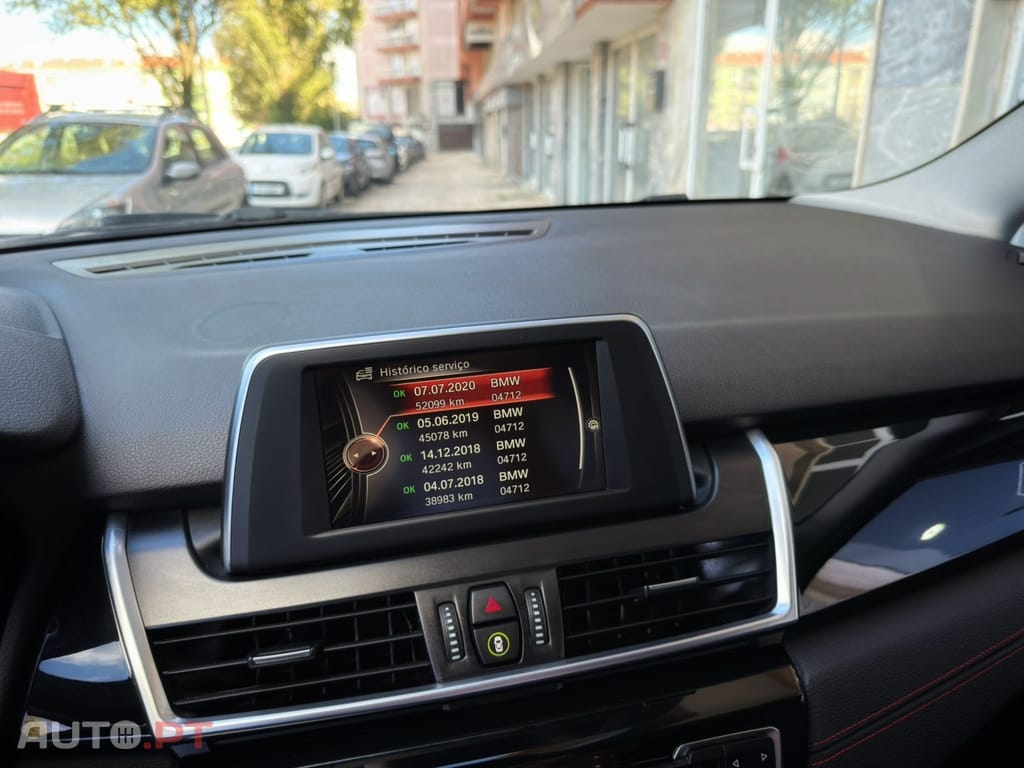 BMW 216 d 7L Line Sport