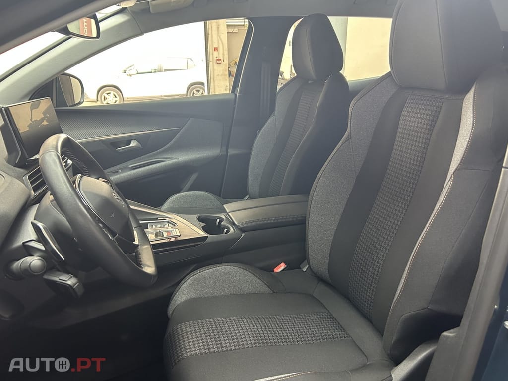 Peugeot 3008 1.2 PureTech Allure EAT8