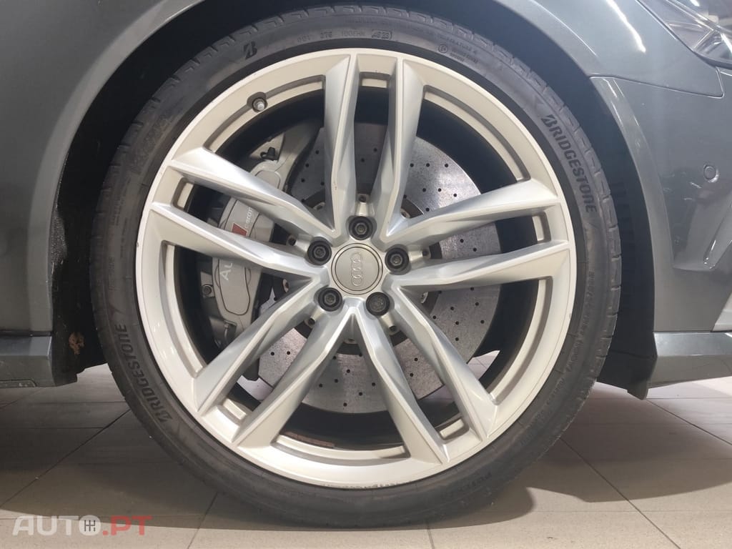 Audi RS6 performance