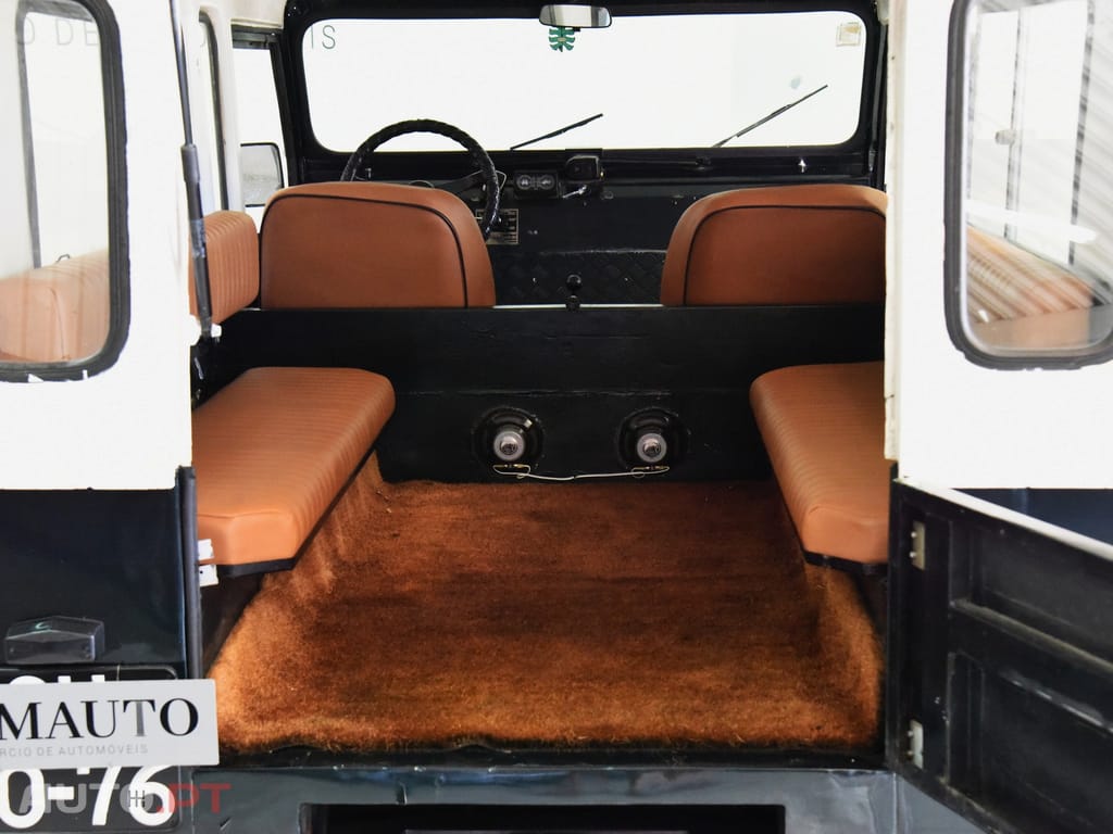 UMM Cournil ENTREPRENEUR 4X4 DIESEL 8LUG