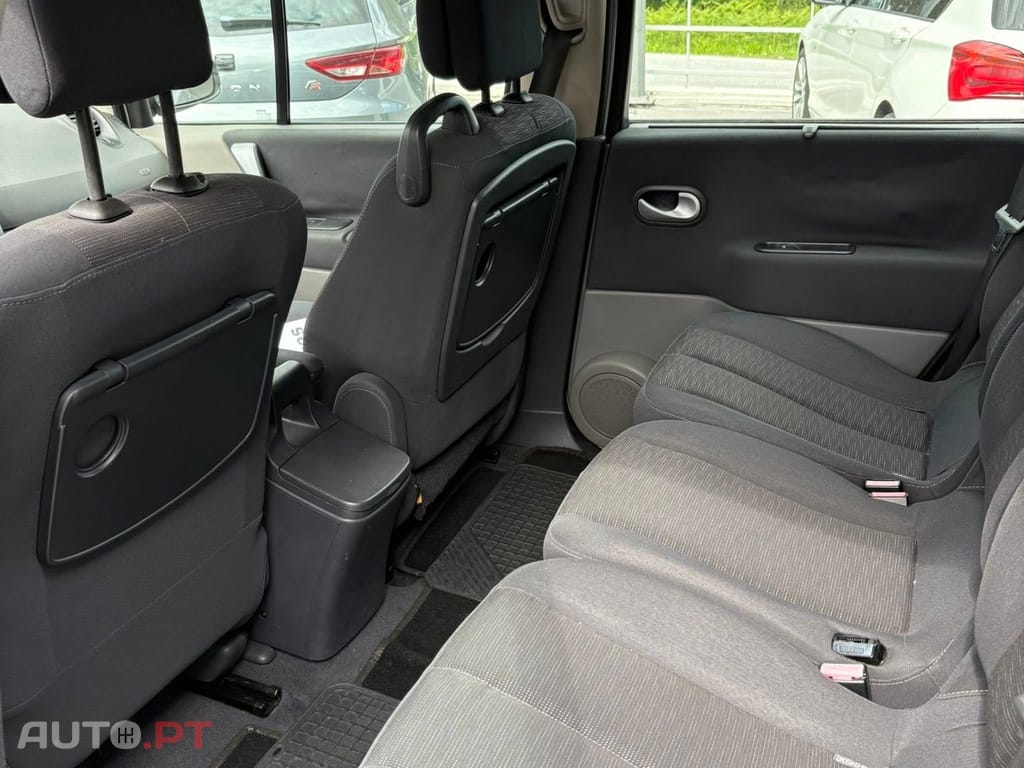 Renault Grand Scénic 𝗜𝗜 𝟭.𝟱 𝗱𝗖𝗶