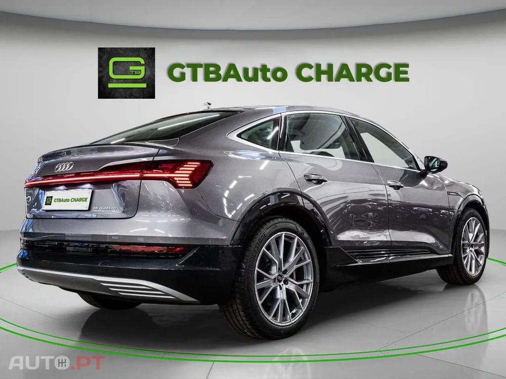 Audi E-Tron I.V.A DEDUTÍVEL 55  ADVANCED