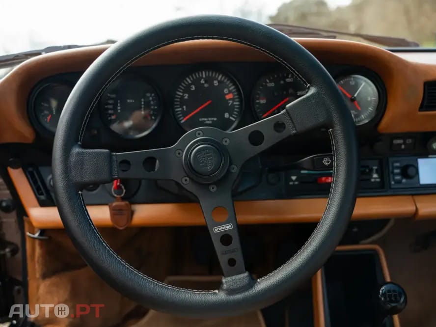 Porsche 911 911 Carrera 3.0