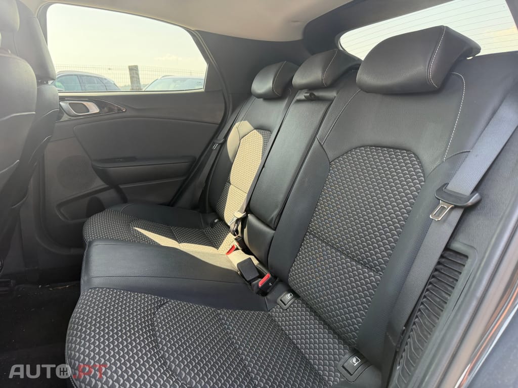 Kia Xceed 1.6 GDi PHEV Drive