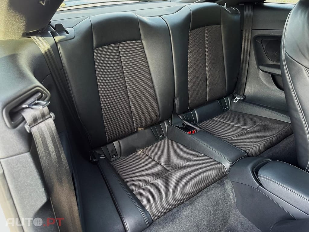 Audi TT 2.0 TFSI S-line S tronic