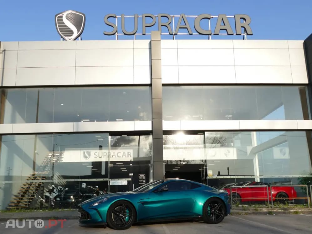 Aston Martin Vantage Coupé V8