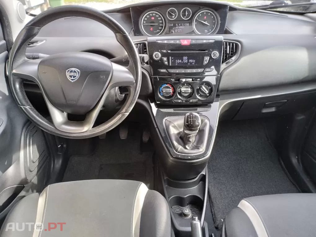 Lancia Ypsilon 1.2 S&S Gold