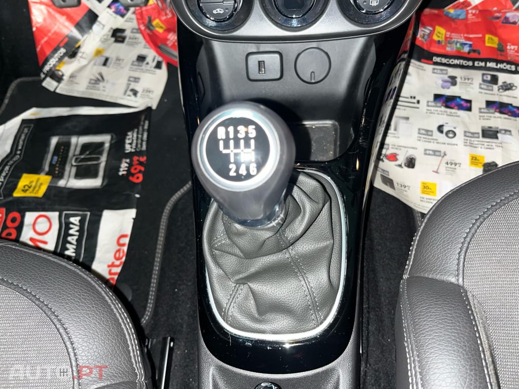 Opel Adam 1.0 T Rocks