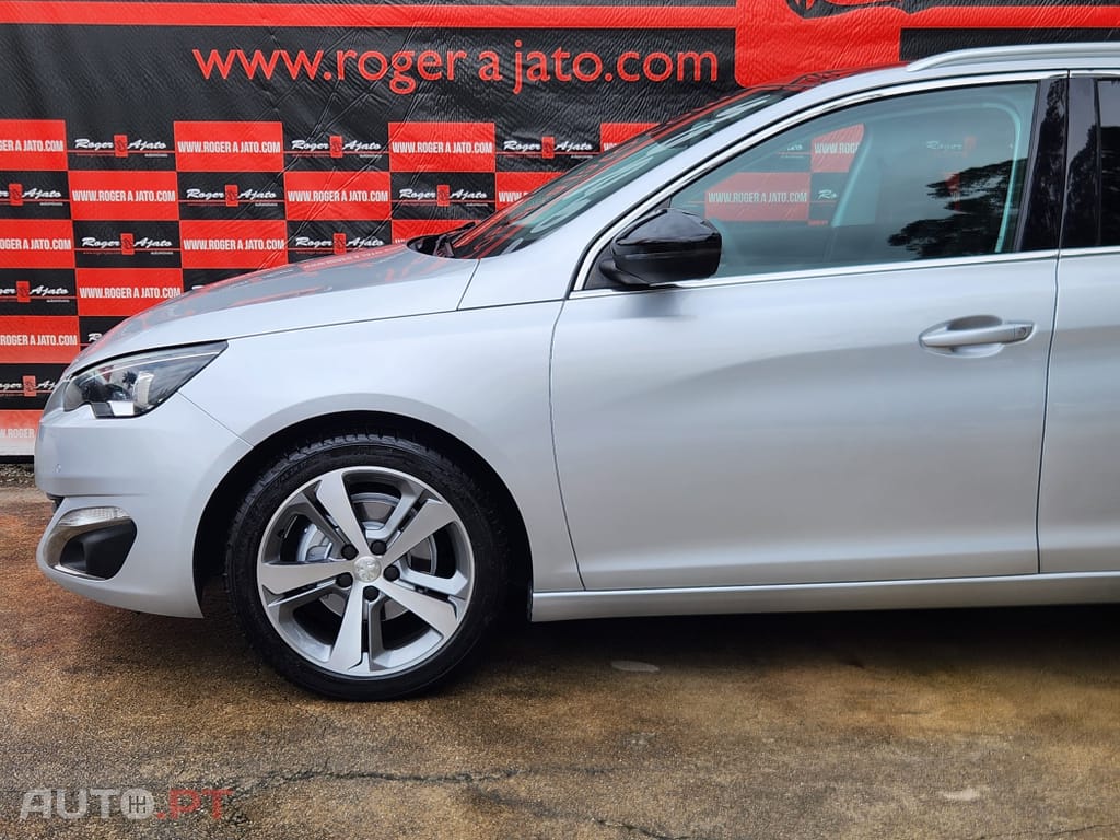Peugeot 308 1.6 e-HDi Allure J17