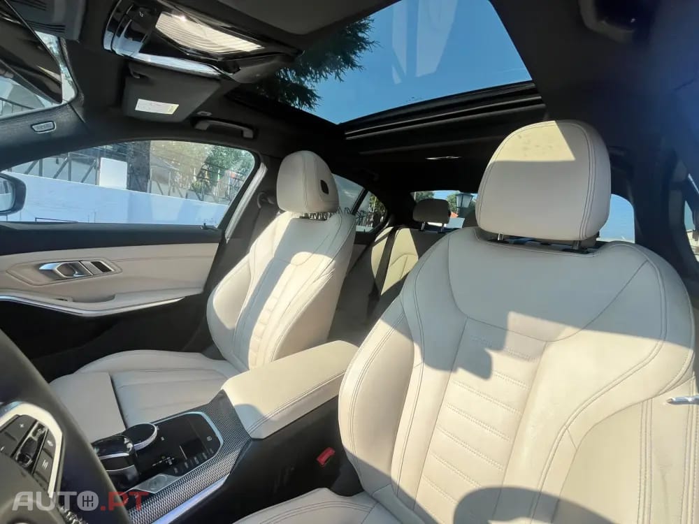 BMW 330 e Pack Desportivo M Auto