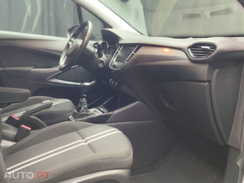 Opel Crossland 1.2 T Elegance