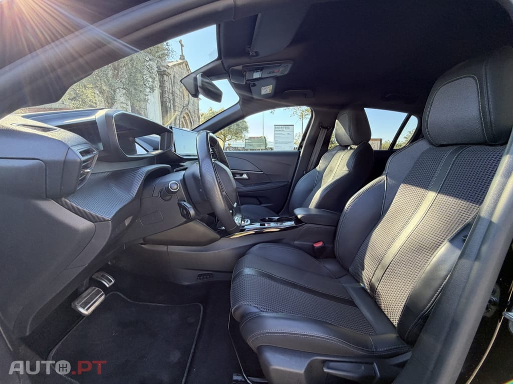 Peugeot E-208 50 kWh GT Line