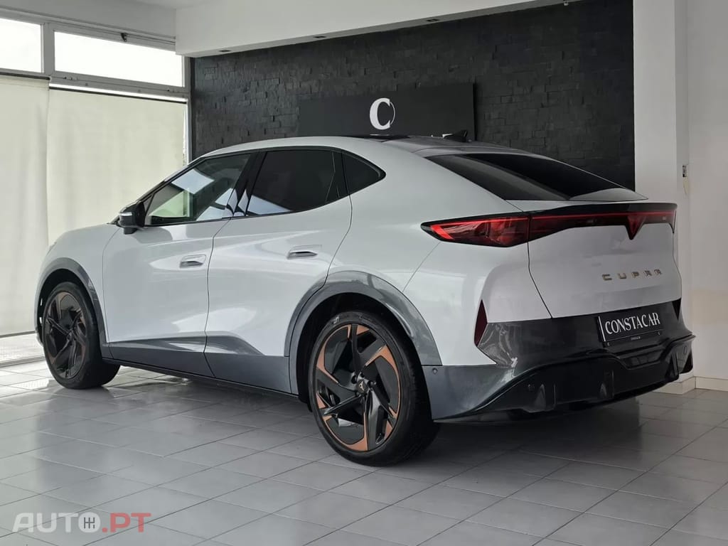 Cupra Tavascan 77 kWh Adrenaline
