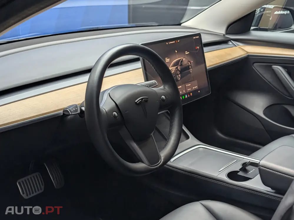 Tesla Model 3 Tração Traseira
