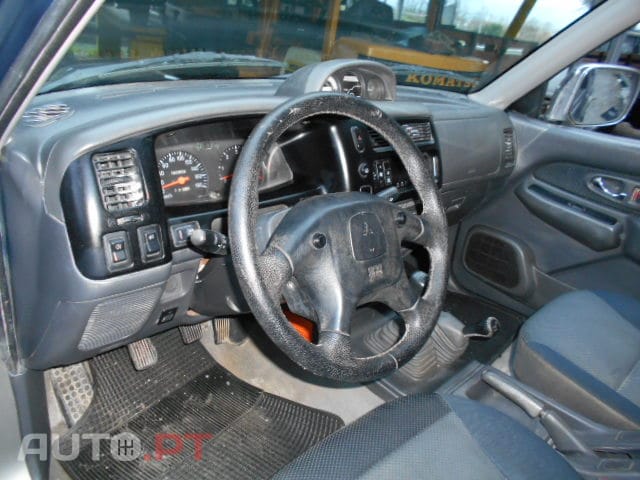 Mitsubishi L200 Strakar 2.5TD 4x4