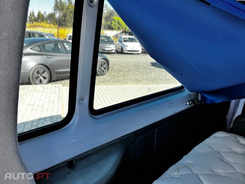 Ford Transit 330L 2.2 TDCi Trend Longa-T.Médio