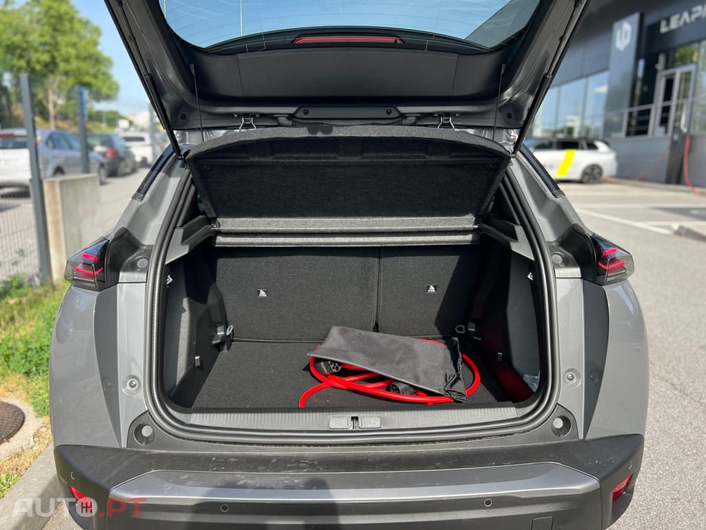 Peugeot E-2008 54 kWh Allure