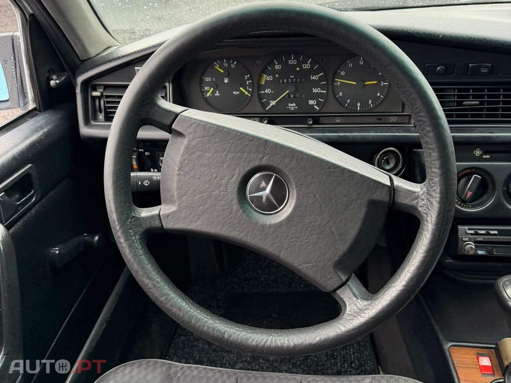 Mercedes-Benz 190 2.0