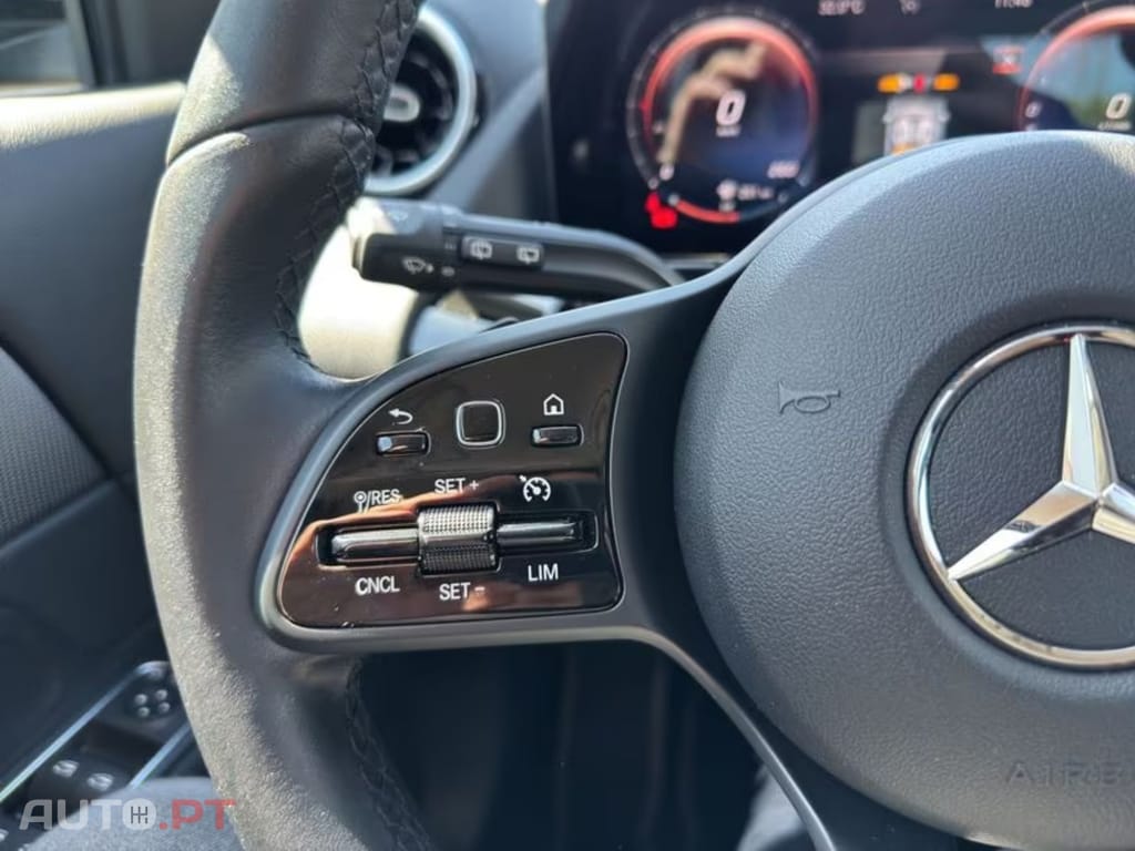 Mercedes-Benz GLA 250 I.V.A DEDUTIVEL e Style