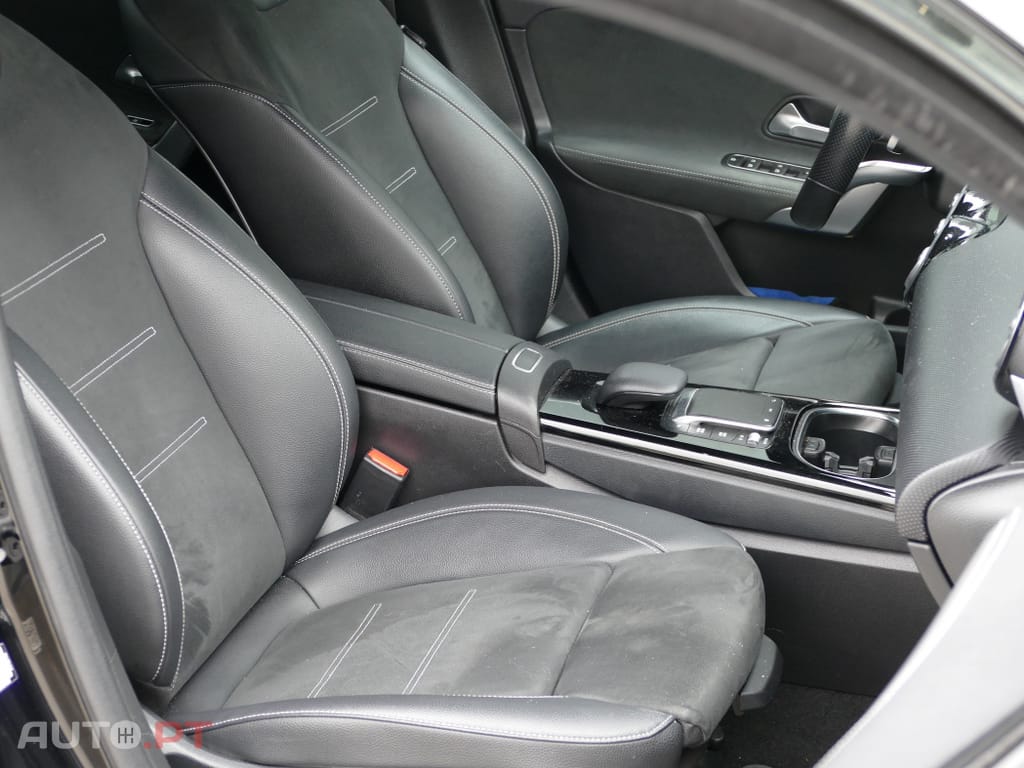 Mercedes-Benz A 250 e AMG Line